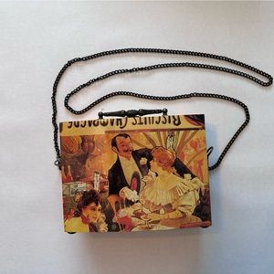 Printed Hard Shell Purse